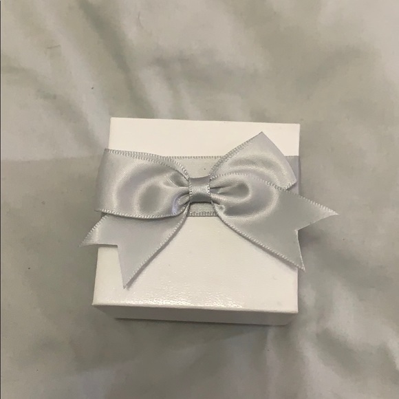 Sterling silver size 10 - Picture 2 of 2